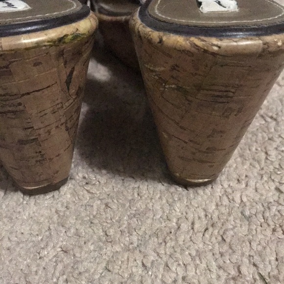 American Eagle Chocolate Brown Studded Cork Heels - Picture 11 of 12